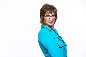 headshot of author Dorthy Rosby